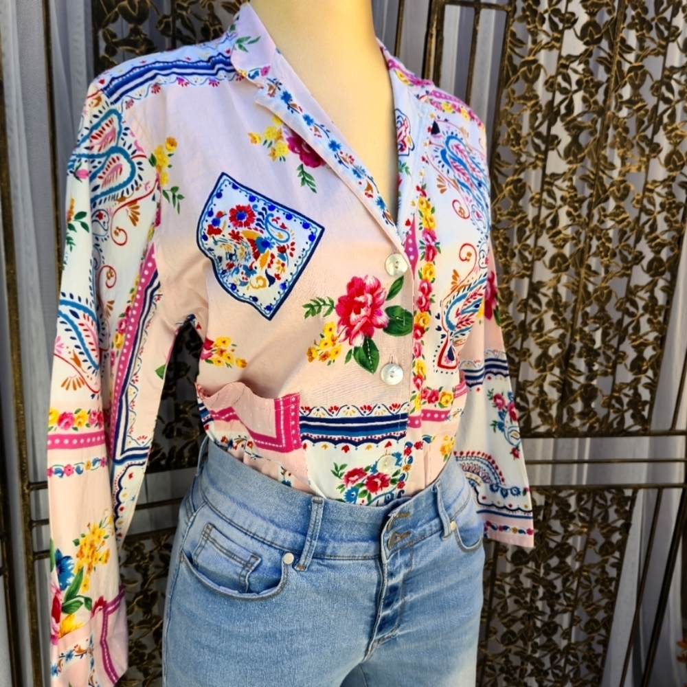 New Identity Vintage Floral long sleeves, anthropologie style Size Small